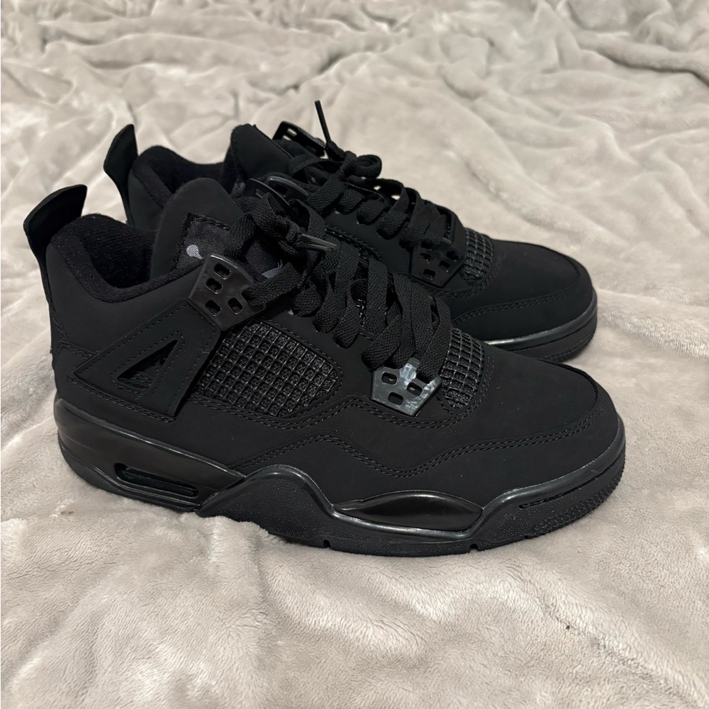 Jordan Black Sneakers